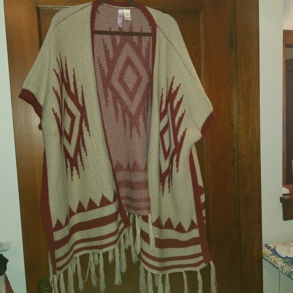 Tribal print shall